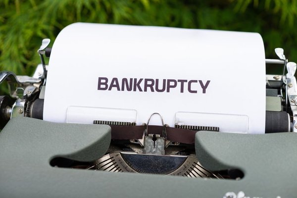 bankruptcy discharge vs dismissal